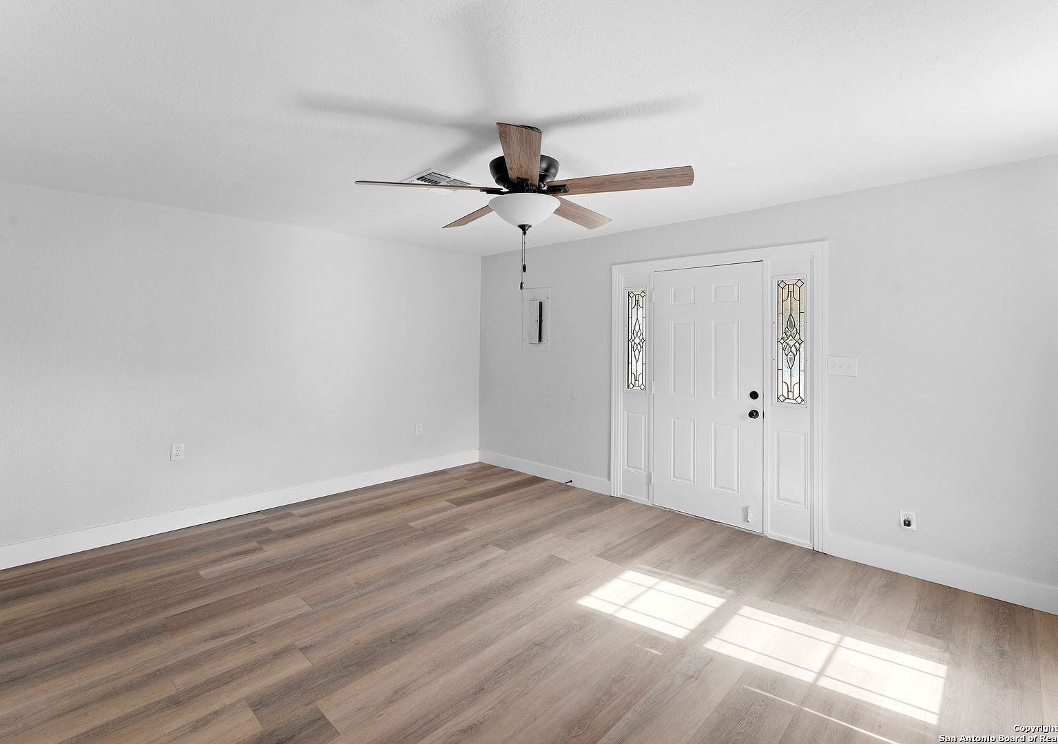 317 Royal Oaks Rd Somerset, TX 78069 - Thumbnail 5