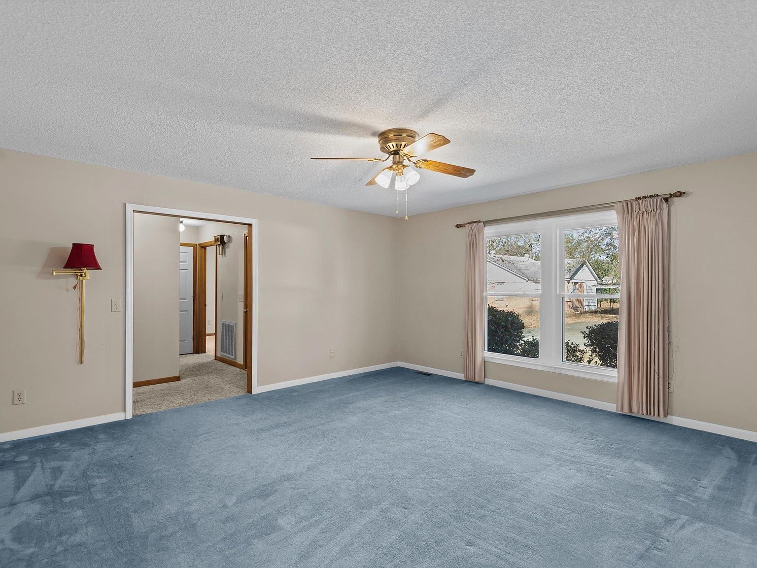 2402 Breezewood Rd Cayce, SC 29033 - Thumbnail 5