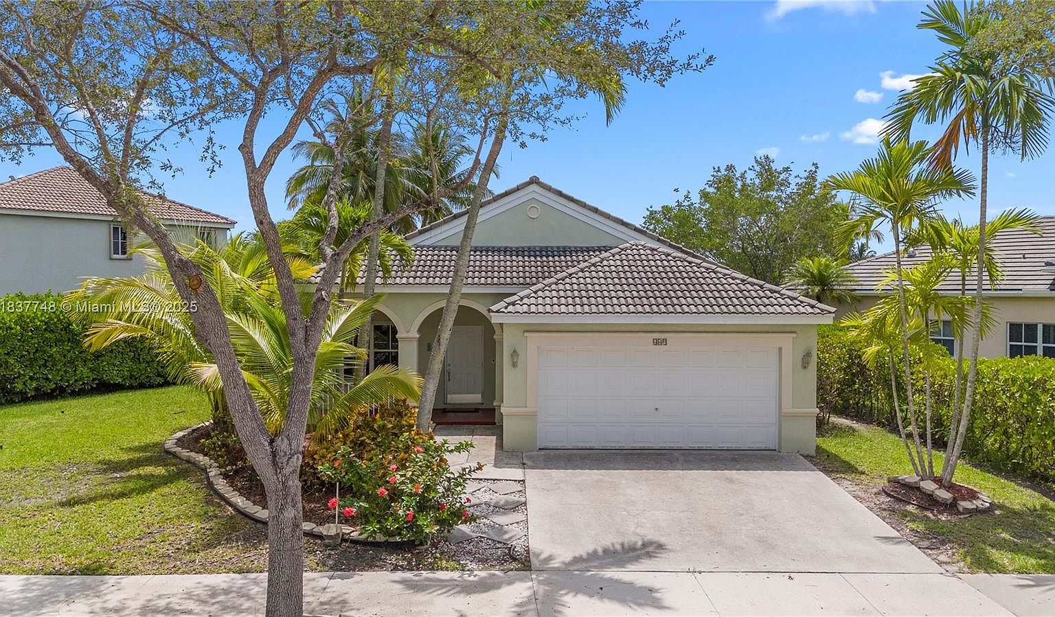 649 Willow Bend Rd Weston, FL 33327 - Thumbnail 5