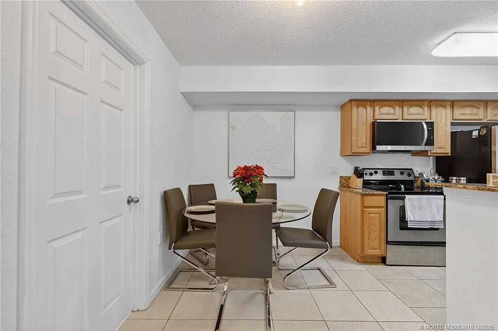 221 Palm Dr #104 Port Saint Lucie, FL 34986 - Thumbnail 5