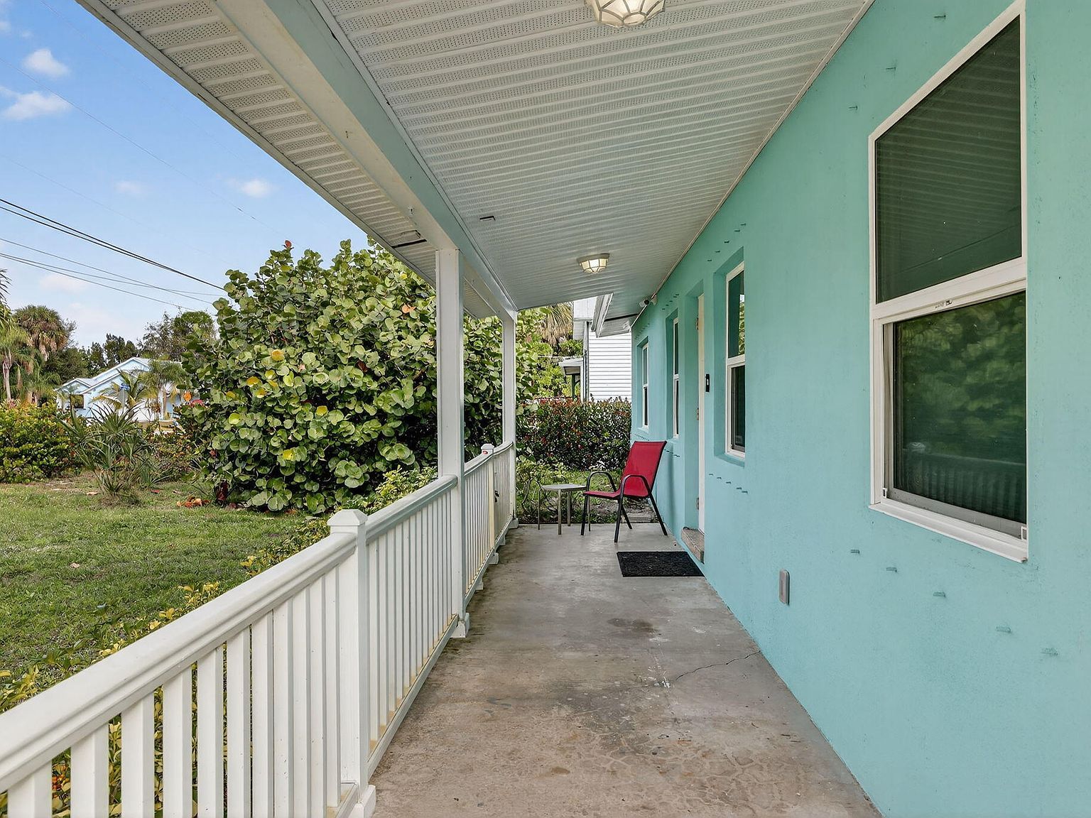 607 SE Cortez Ave Stuart, FL 34994 - Thumbnail 5