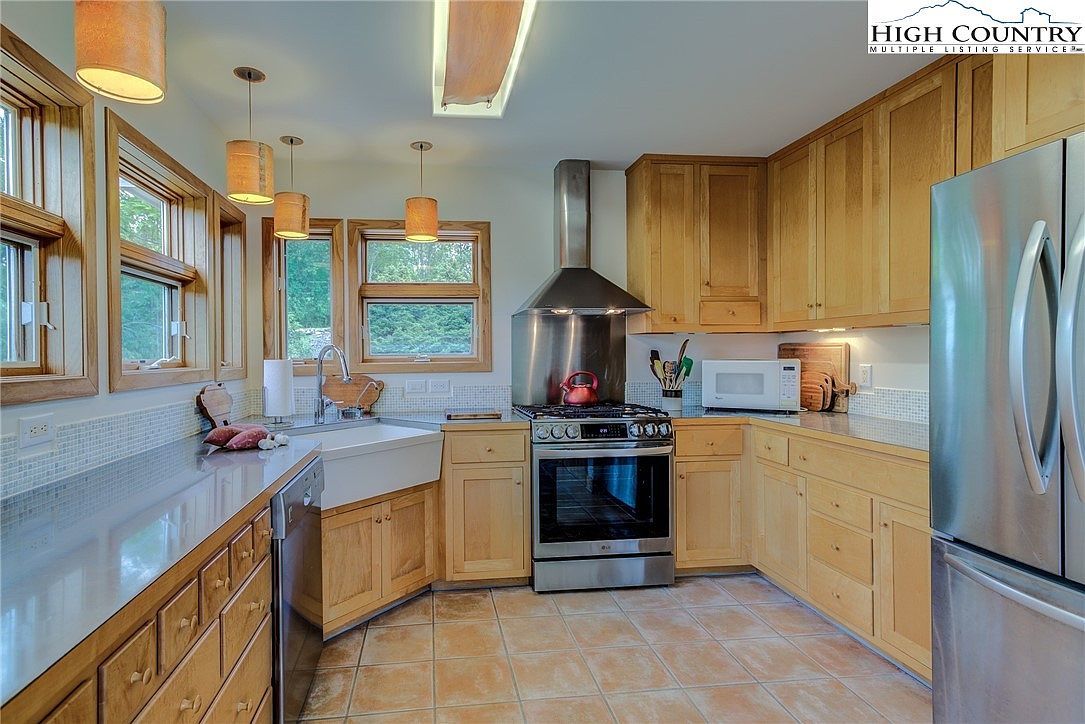 1030 Raven Rock Dr Boone, NC 28607 - Thumbnail 5