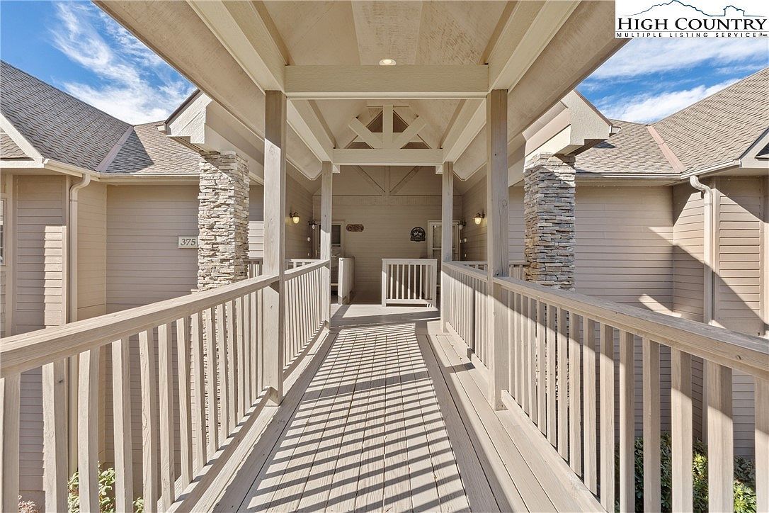 375 Pleasant Vw #2-D Banner Elk, NC 28604 - Thumbnail 5