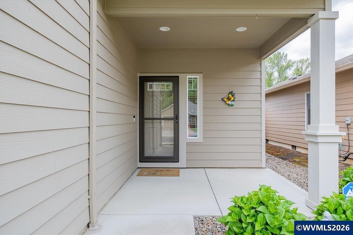 2112 Equestrian Loop S Salem, OR 97302 - Thumbnail 5