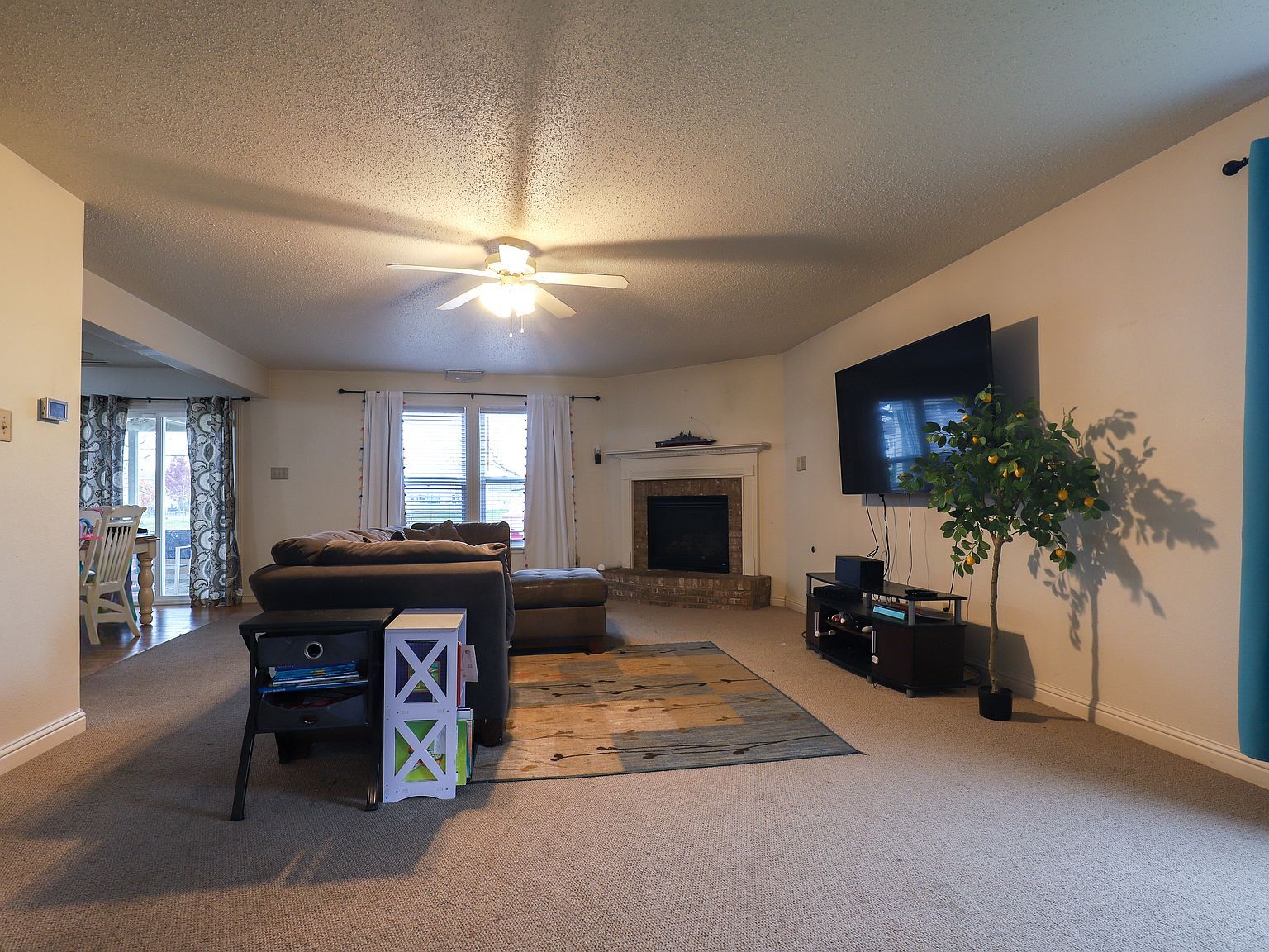 8240 Gathering Cir Indianapolis, IN 46259 - Thumbnail 5