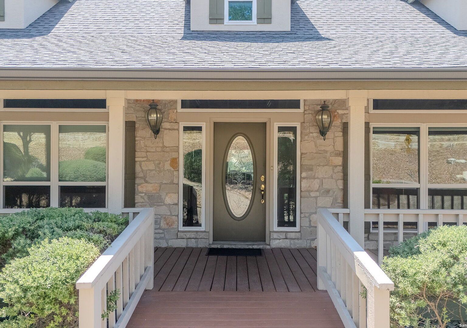 408 Highlands Dr Kerrville, TX 78028 - Thumbnail 5