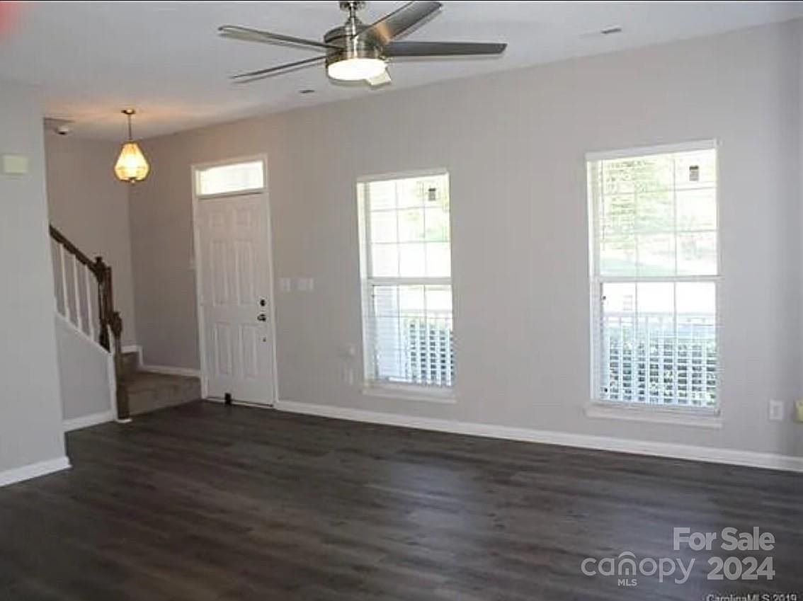 8412 Bristol Ford Pl Charlotte, NC 28215 - Thumbnail 5