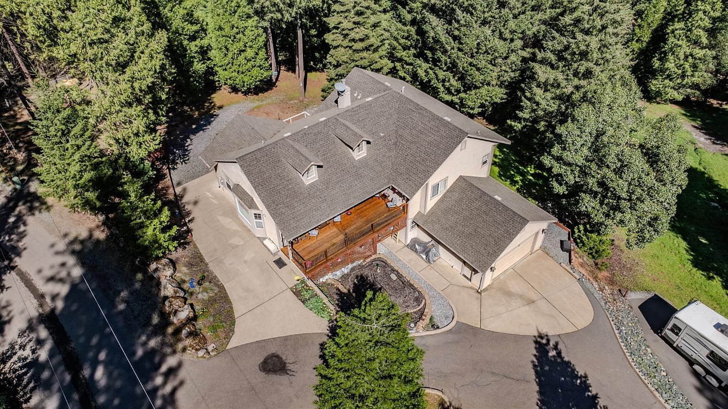 16111 Pioneer Creek Rd Pioneer, CA 95666 - Thumbnail 5