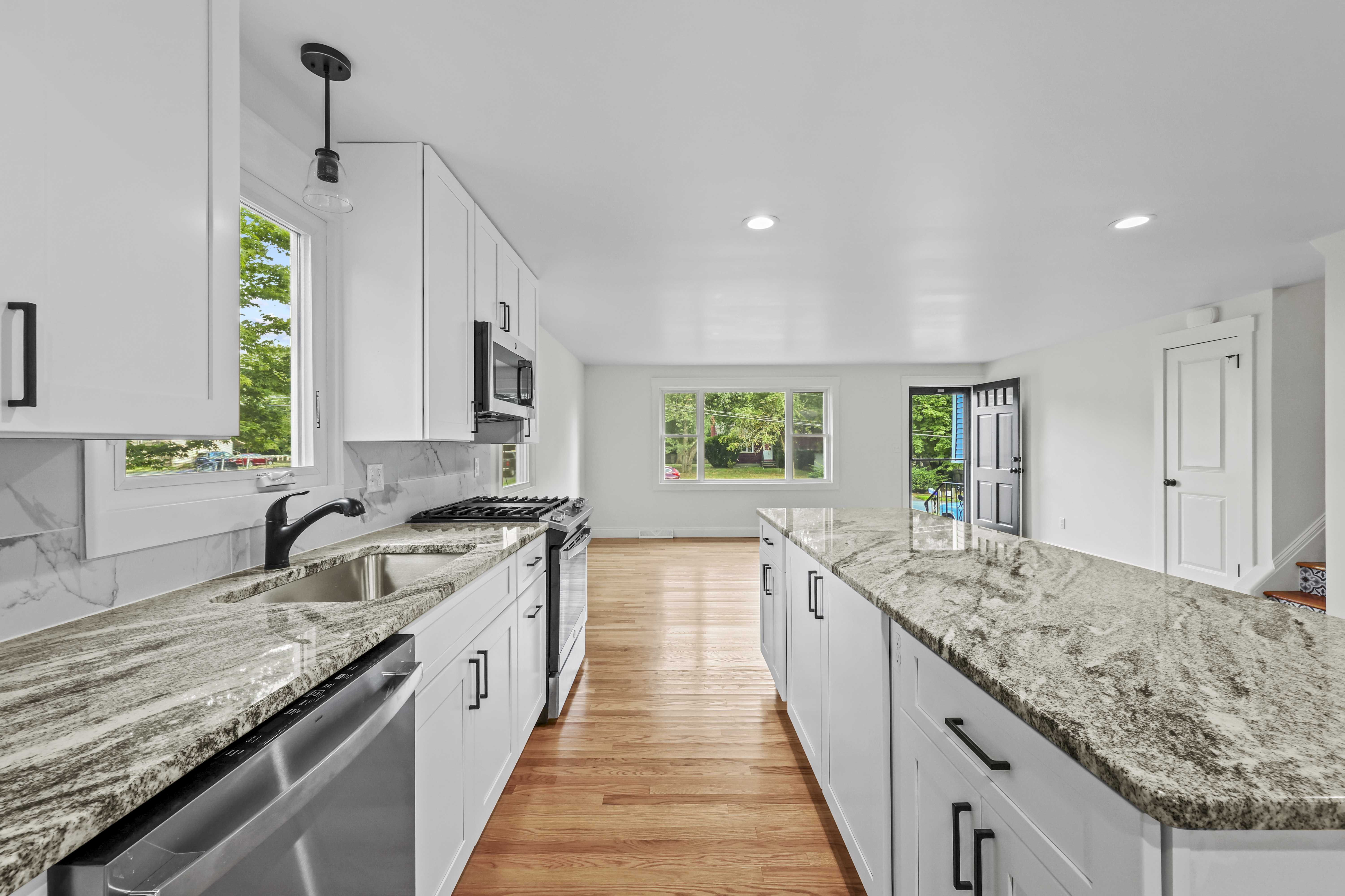 15 Lancaster Road, Glastonbury, CT, USA, 6033 - Thumbnail 5