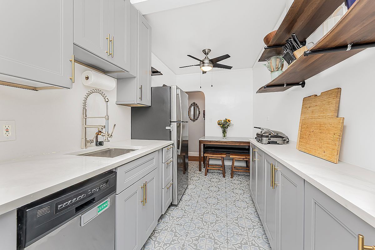 306 E Mosholu Pkwy S APT 1D Bronx, NY 10458 - Thumbnail 5