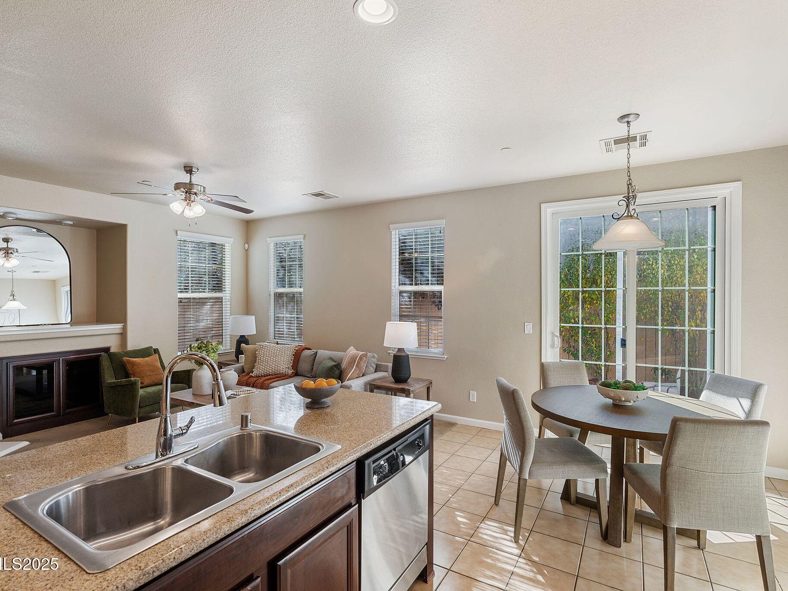 1865 Wind Ranch Rd UNIT A Reno, NV 89521 - Thumbnail 5