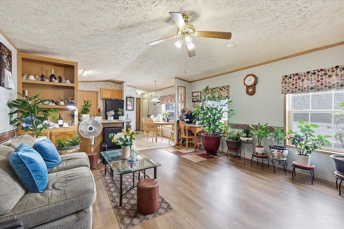 58 5th St Colchester, VT 05446 - Thumbnail 5