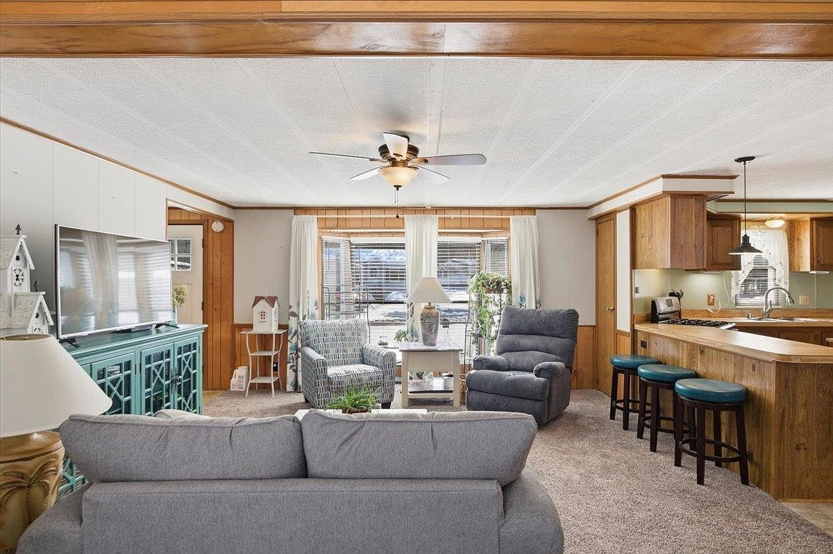 838 Middlewood Rd Williston, VT 05495 - Thumbnail 5