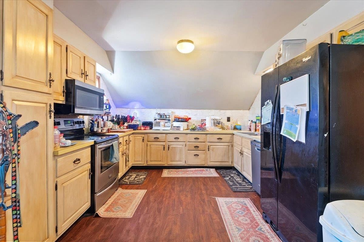 374 Lake Rd Saint Albans, VT 05478 - Thumbnail 5