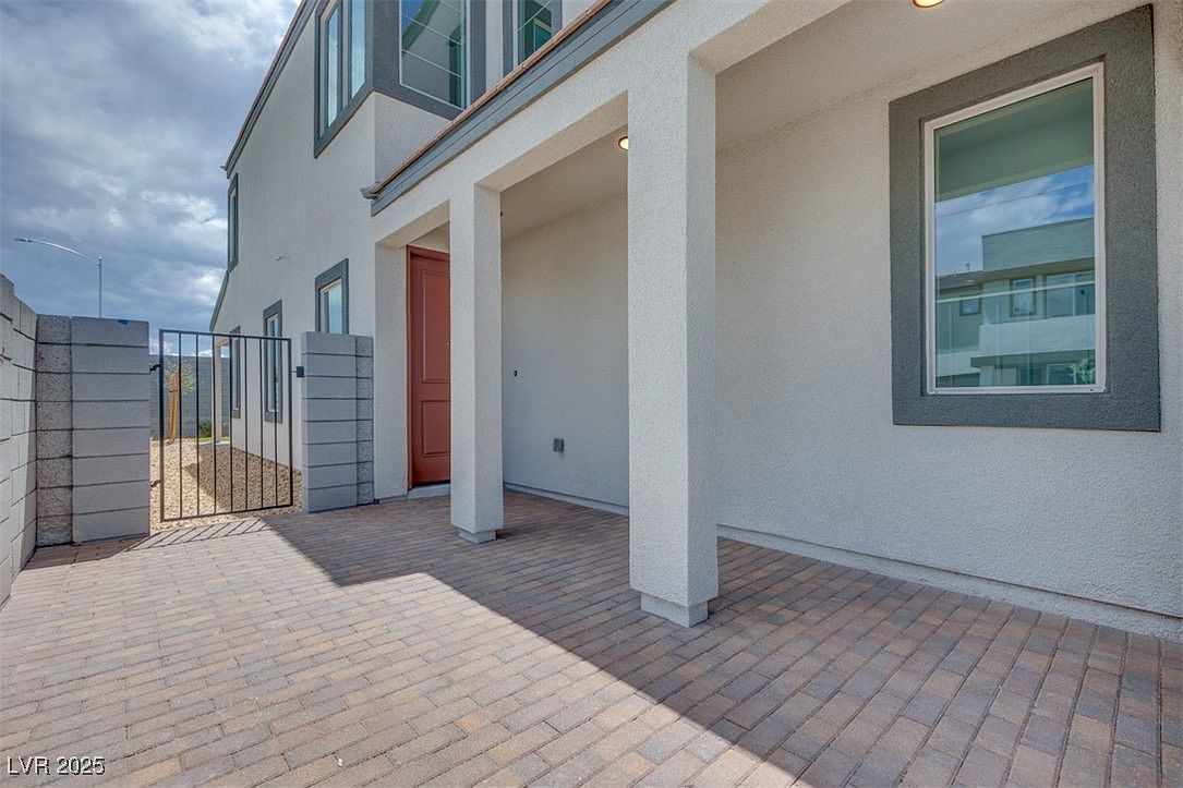 10433 Smokey Mariposa Ave Las Vegas, NV 89166 - Thumbnail 5