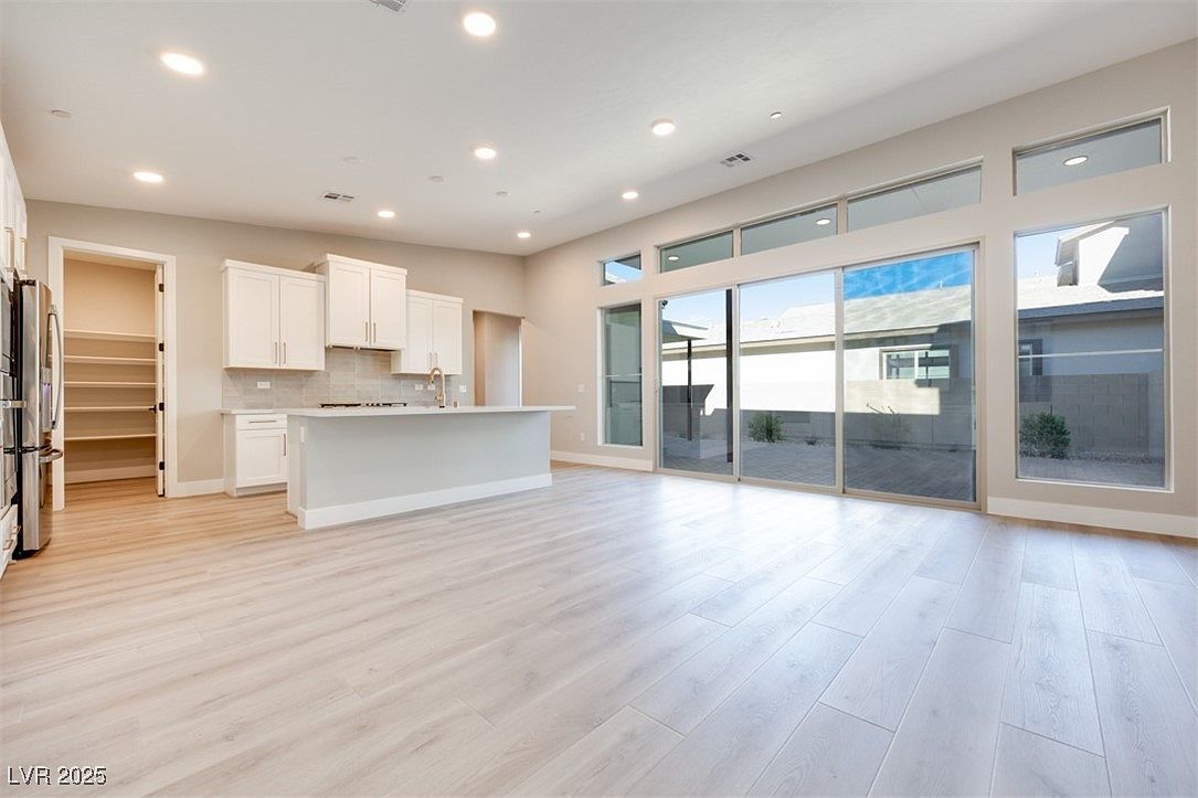 1030 Soaring Sage Ave Las Vegas, NV 89138 - Thumbnail 5