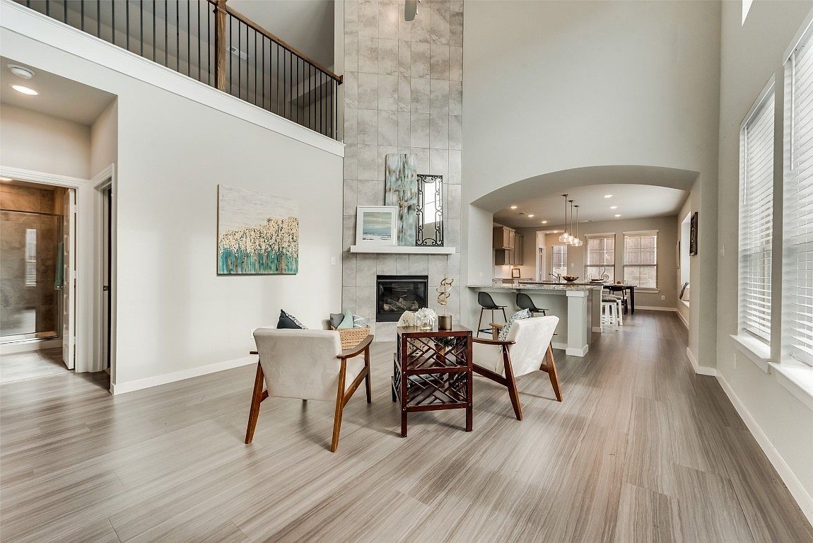 3504 Hunter St Aubrey, TX 76227 - Thumbnail 5