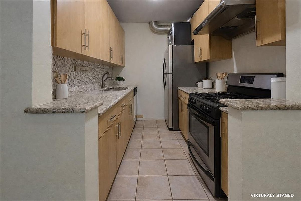 339 Avenue F #B Brooklyn, NY 11218 - Thumbnail 5
