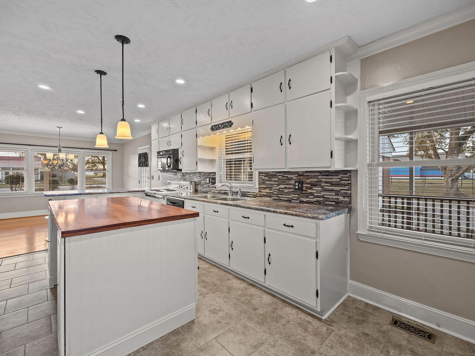 7111 Us Highway 401 S Bunnlevel, NC 28323 - Thumbnail 5