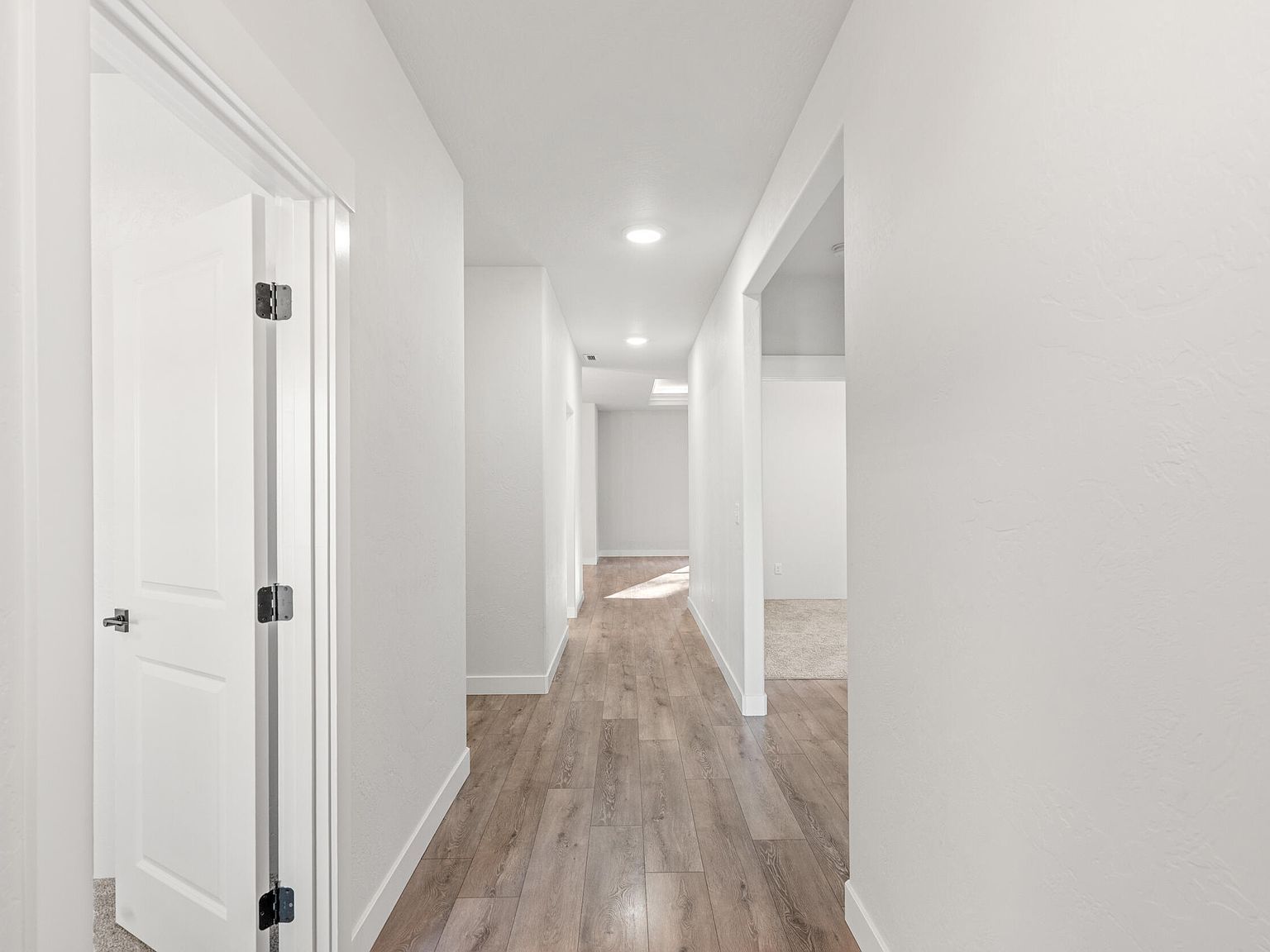 1831 Dulcimer Ln Medford, OR 97501 - Thumbnail 5