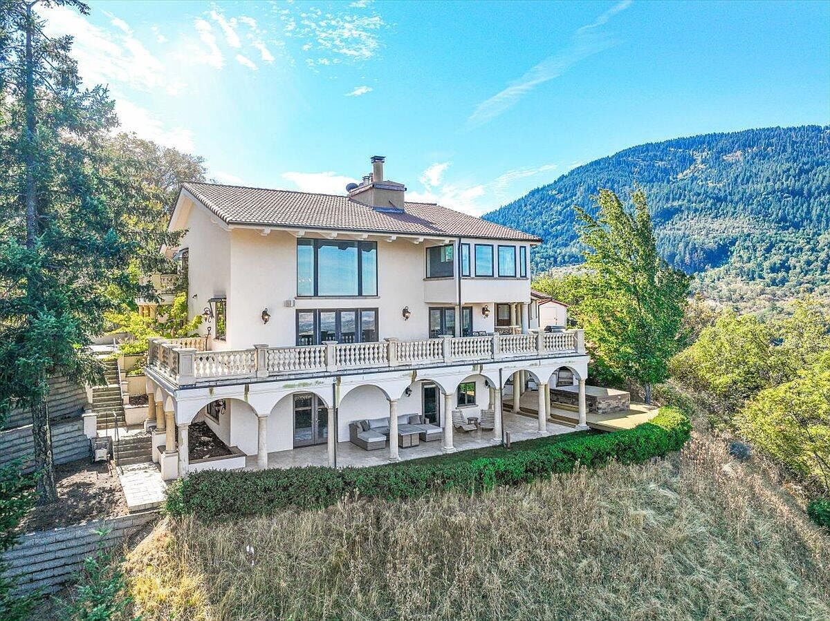 3721 Old Highway 99 S Ashland, OR 97520 - Thumbnail 5