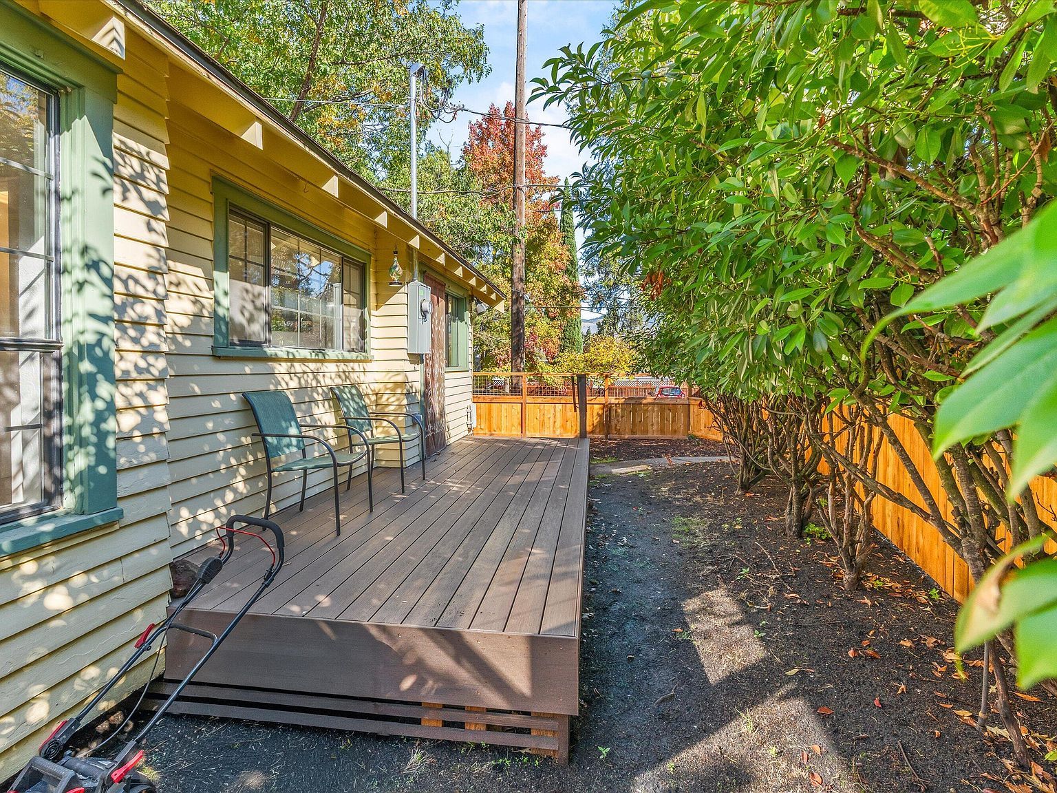 94 N 3rd St Ashland, OR 97520 - Thumbnail 5