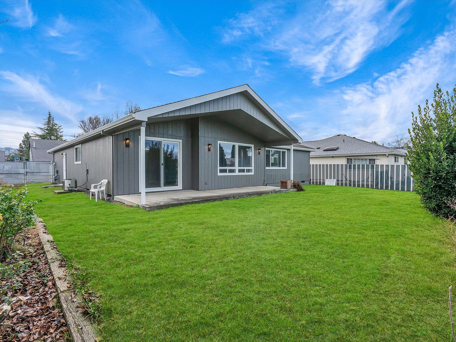 959 Westrop Dr Central Pt, OR 97502 - Thumbnail 5