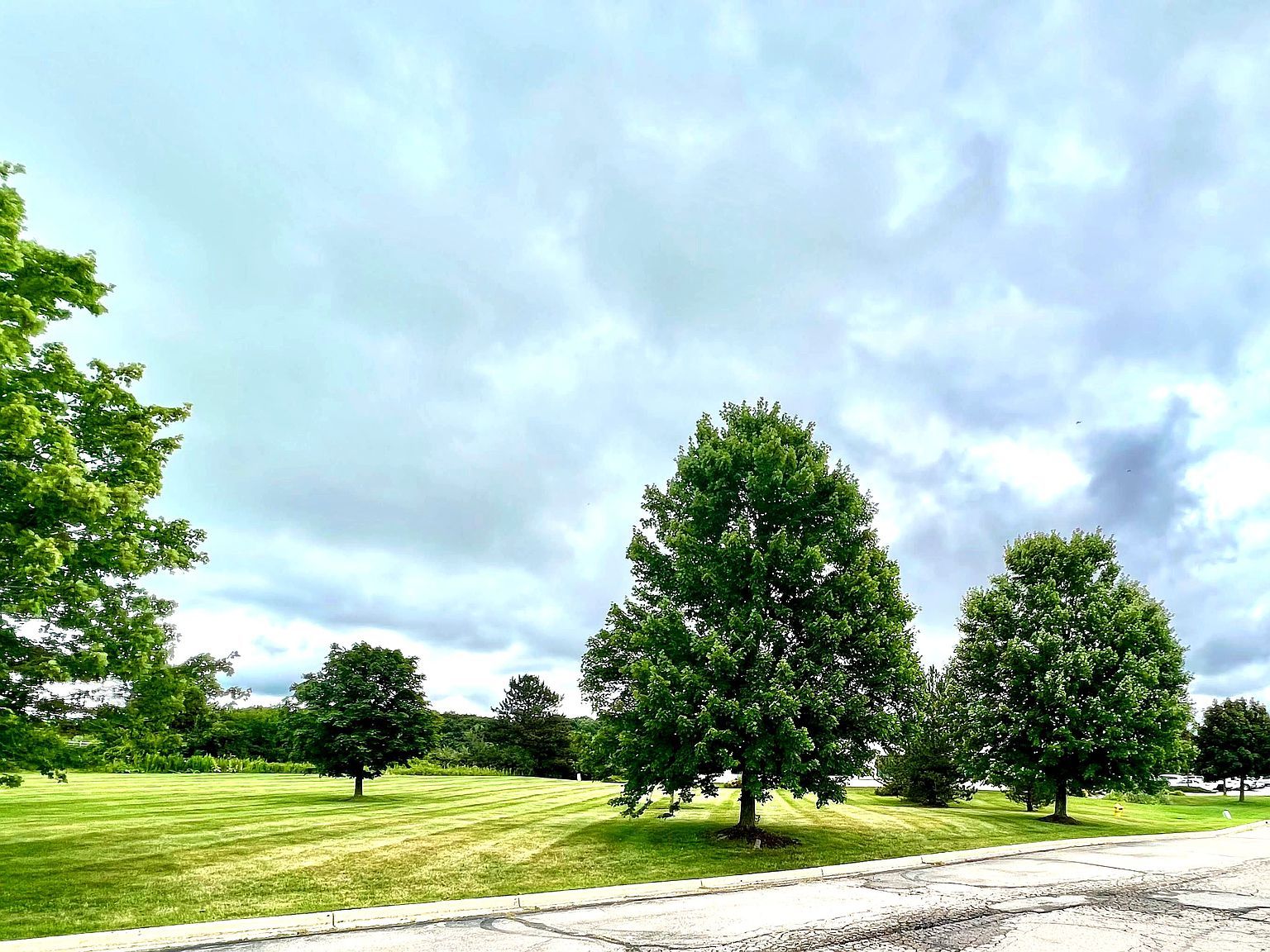 5131 Gateway Ctr Flint, MI 48507 - Thumbnail 5