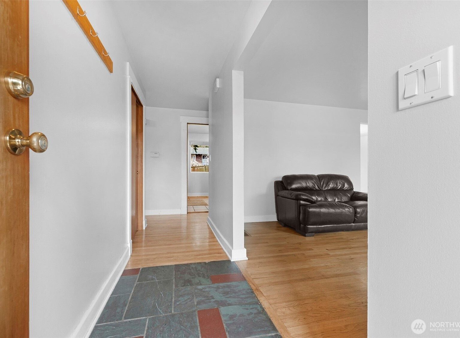 146 NE 165th St Shoreline, WA 98155 - Thumbnail 5