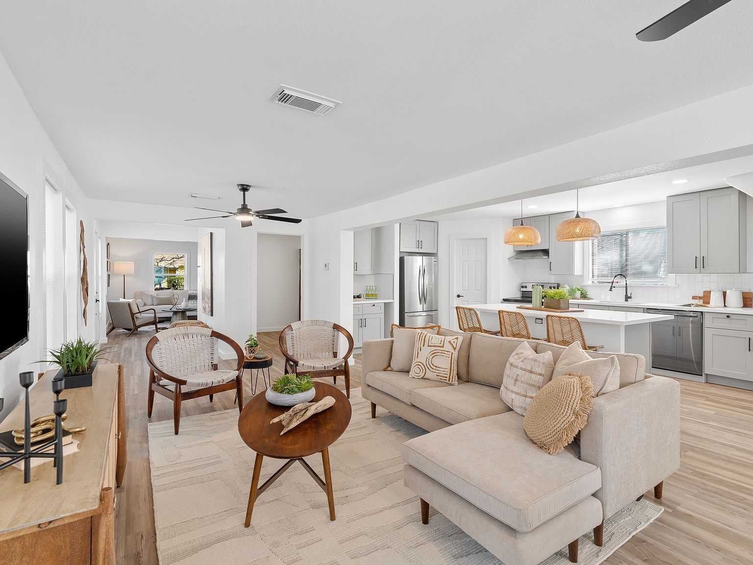 211 Almond St Waxahachie, TX 75165 - Thumbnail 5