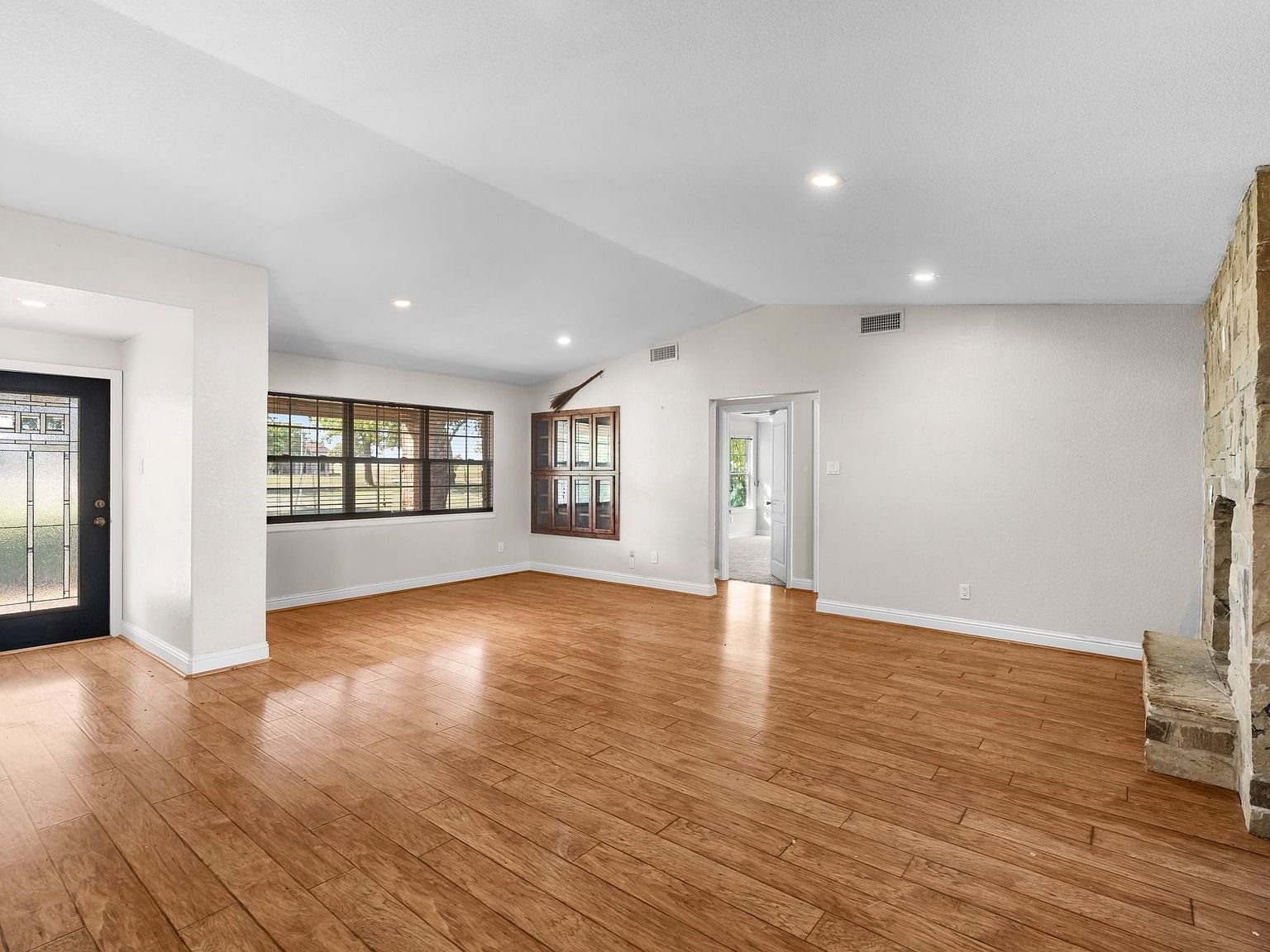 5313 Old Buena Vista Rd Waxahachie, TX 75167 - Thumbnail 5