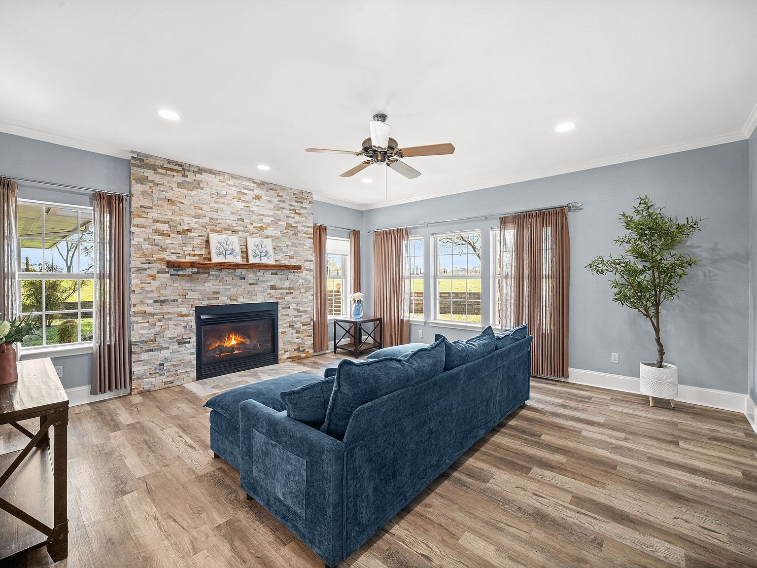 407 Locust Dr Red Oak, TX 75154 - Thumbnail 5