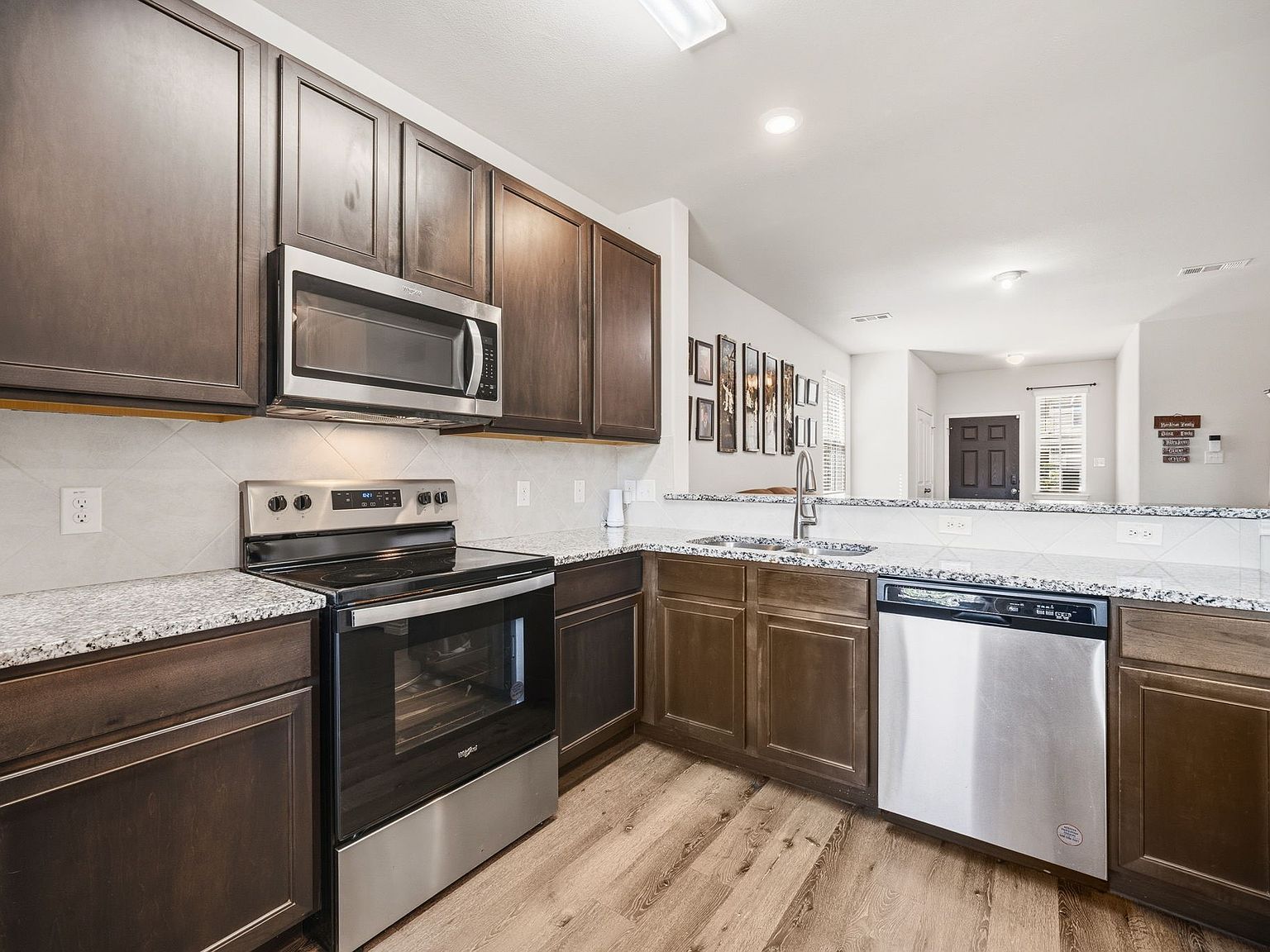 3606 Kings Dr Ennis, TX 75119 - Thumbnail 5