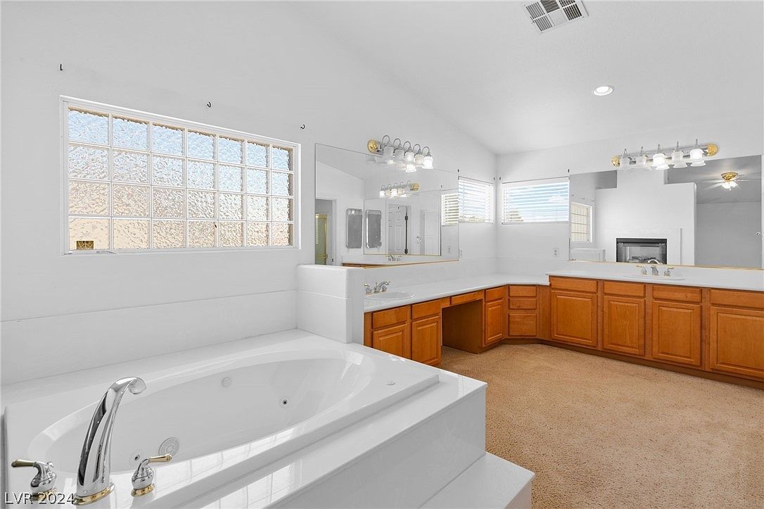 5396 Valley Wells Way Las Vegas, NV 89113 - Thumbnail 5