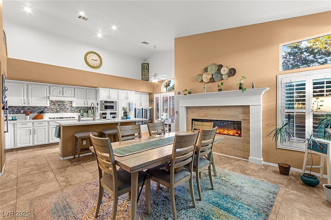 8208 Sedona Sunrise Dr Las Vegas, NV 89128 - Thumbnail 5