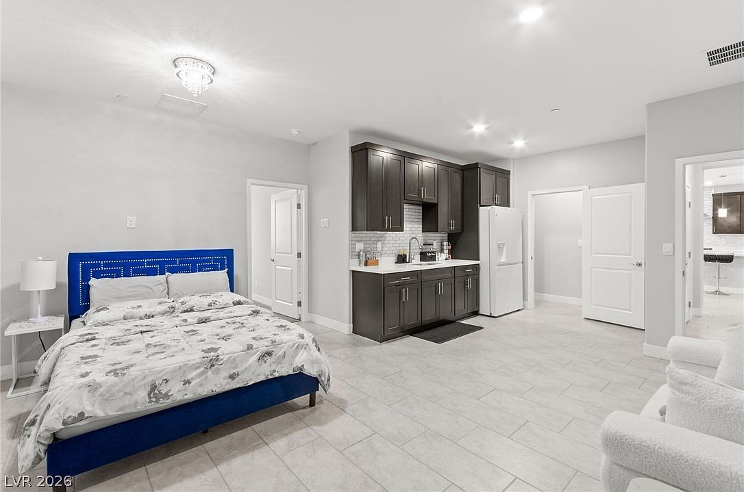 7847 Skyler Falls Ln North Las Vegas, NV 89084 - Thumbnail 5