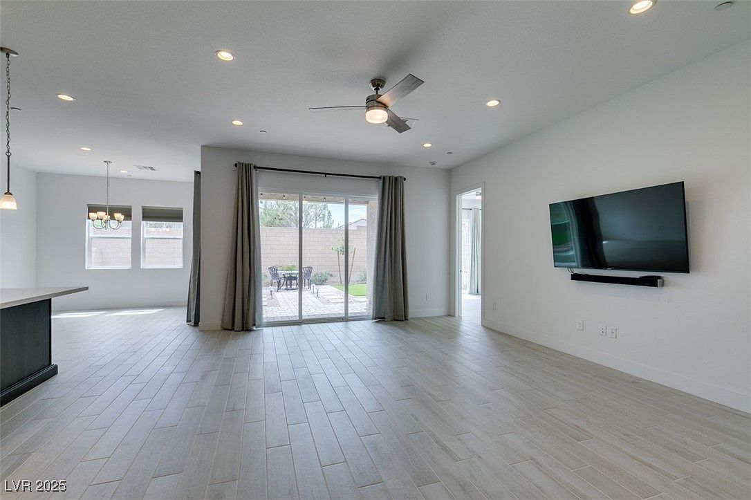 9993 Skye Gazer Ave Las Vegas, NV 89166 - Thumbnail 5