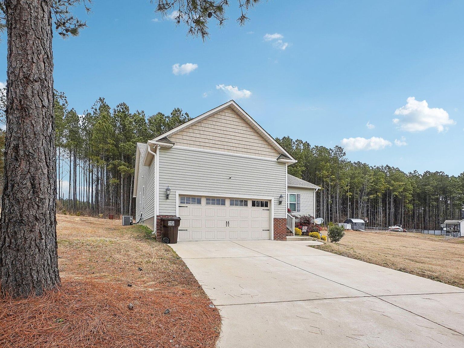 165 Turlington Rd Dunn, NC 28334 - Thumbnail 5