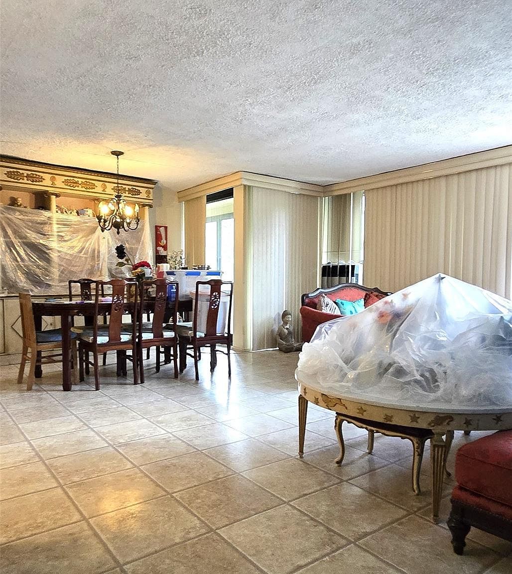 16610 Powells Cove Blvd APT 4C Flushing, NY 11357 - Thumbnail 5