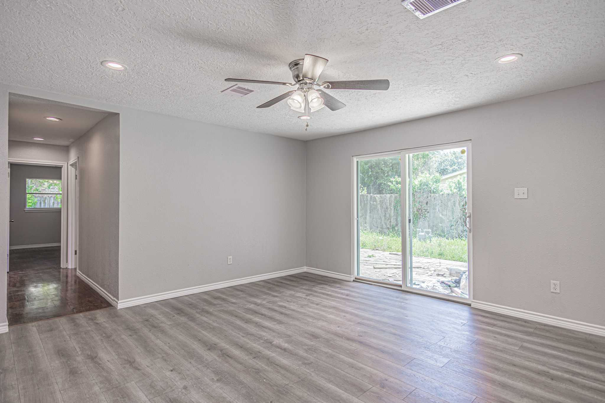 7513 Cardinal Circle, Texas City, TX, USA, 77591 - Thumbnail 5