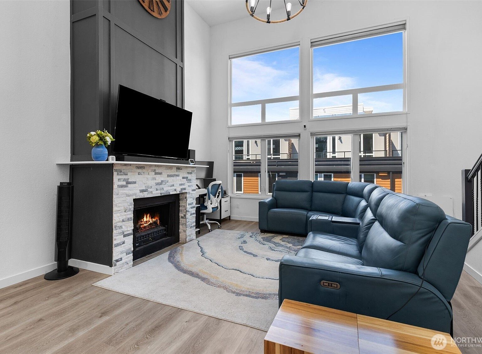 2219 14th Ave W APT 405 Seattle, WA 98119 - Thumbnail 5