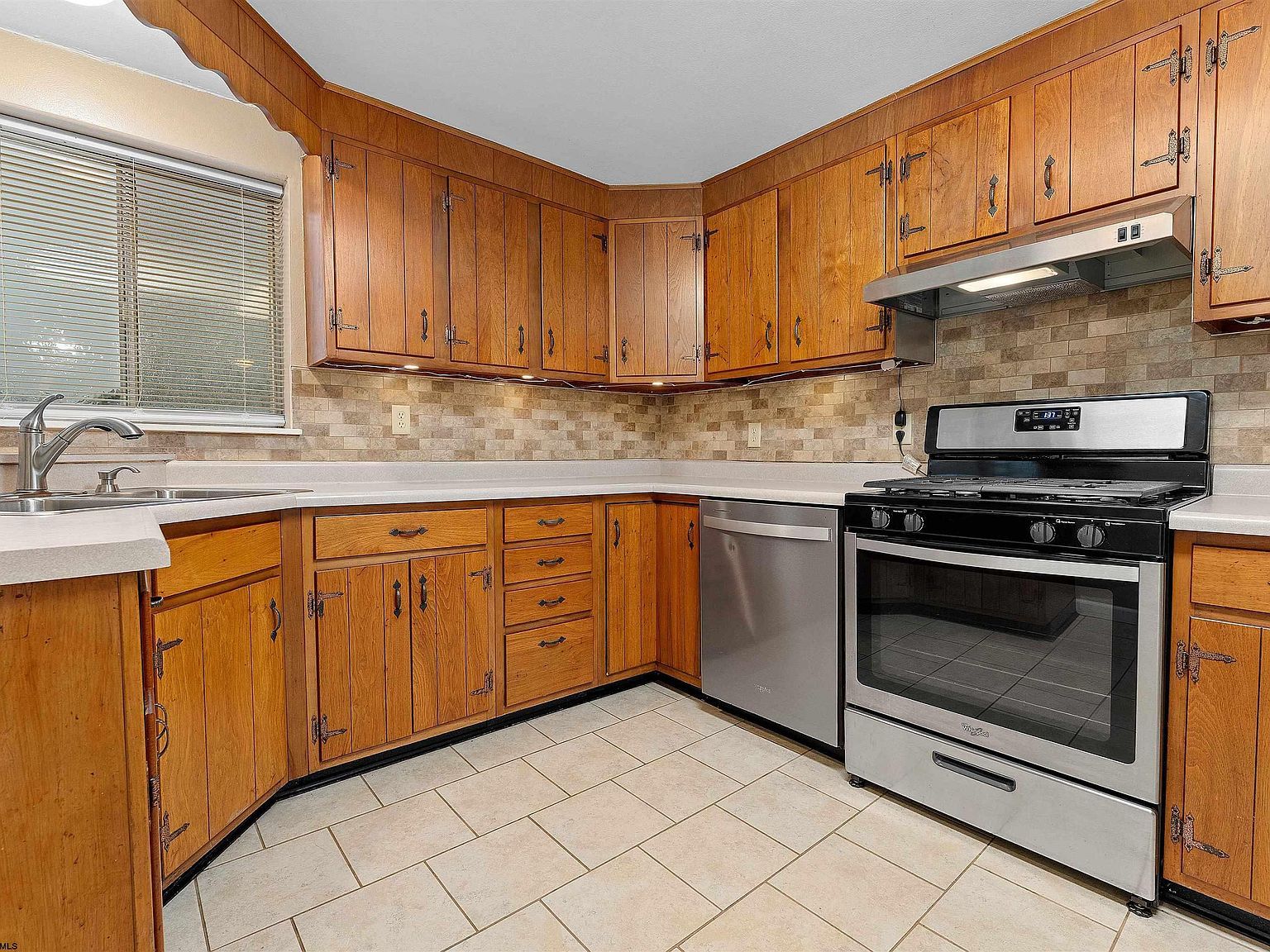 2120 Davis St Fairmont, WV 26554 - Thumbnail 5