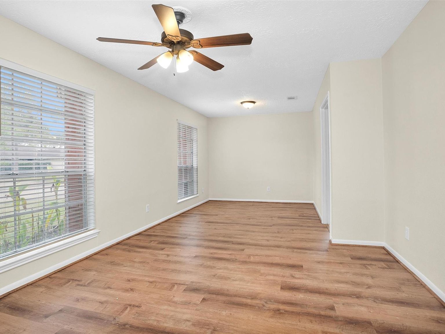 6907 Brockington Dr Katy, TX 77494 - Thumbnail 5