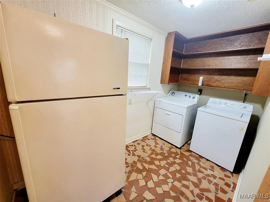 437 Holland Dr Montgomery, AL 36109 - Thumbnail 5