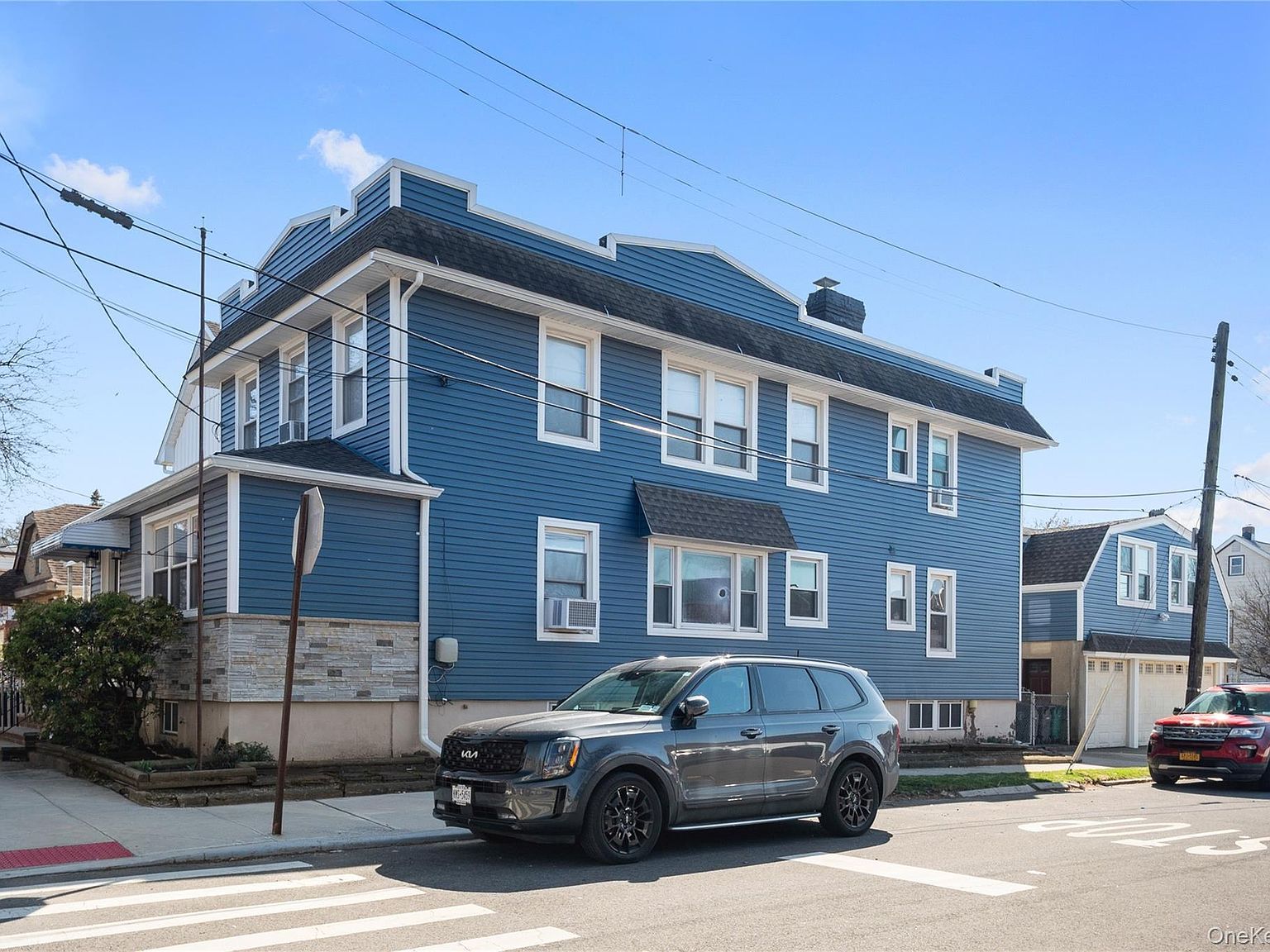 7526 166th St Flushing, NY 11366 - Thumbnail 5