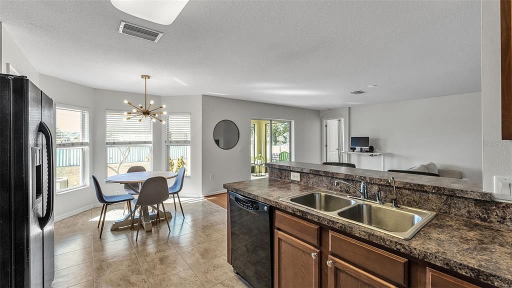 2447 Ladoga Dr Lakeland, FL 33805 - Thumbnail 5