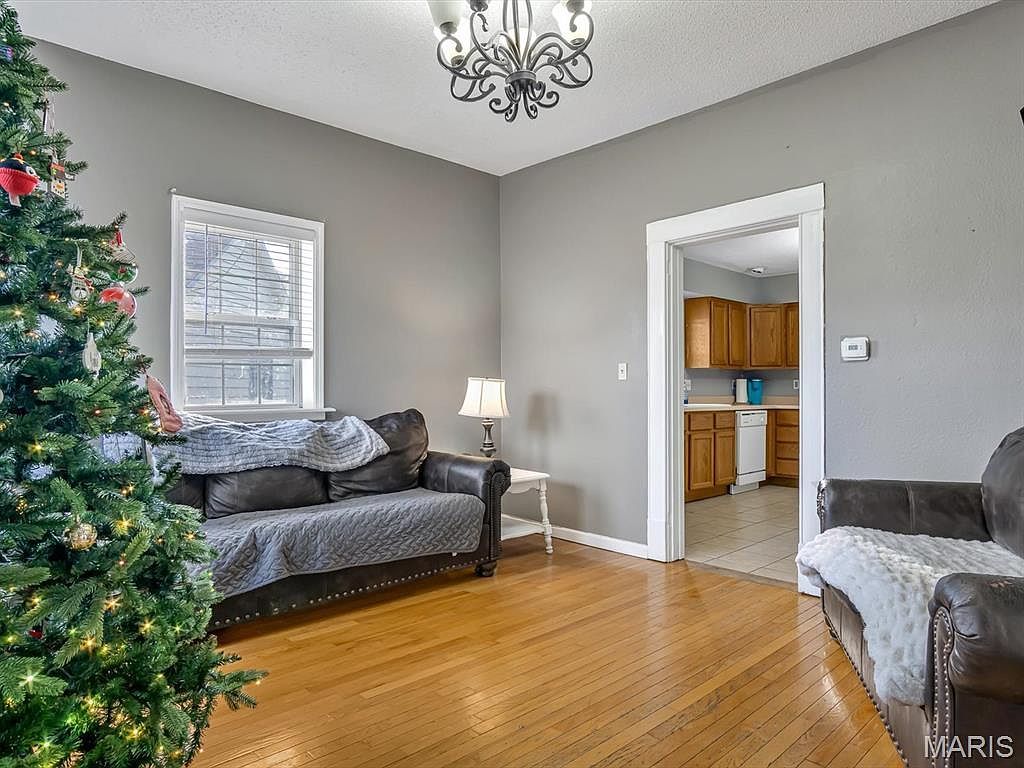 327 Collinsville Ave Collinsville, IL 62234 - Thumbnail 5