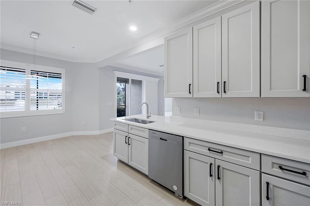 18911 Bay Woods Lake Dr APT 102 Fort Myers, FL 33908 - Thumbnail 5