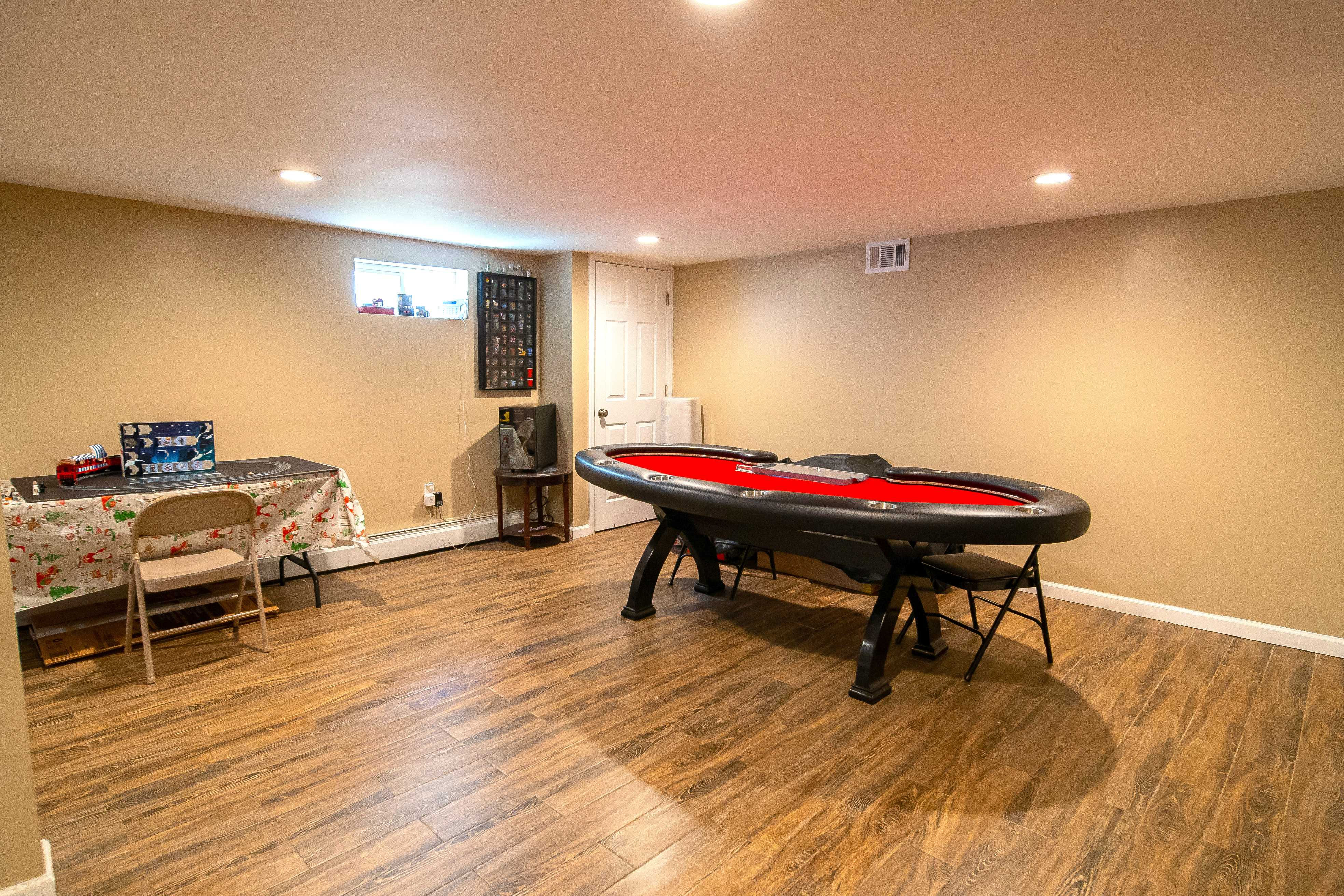 1916 North Jerusalem Road, North Bellmore, NY, USA, 11710 - Thumbnail 5