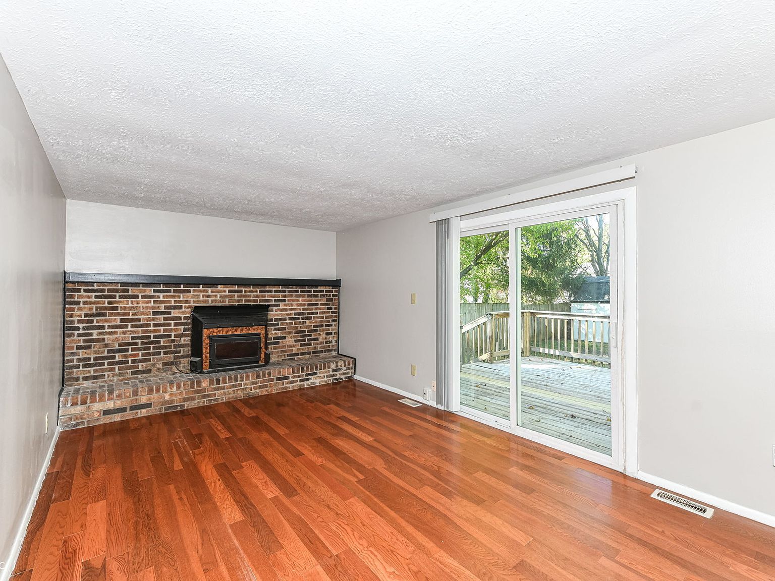 10348 E 25th St Indianapolis, IN 46229 - Thumbnail 5